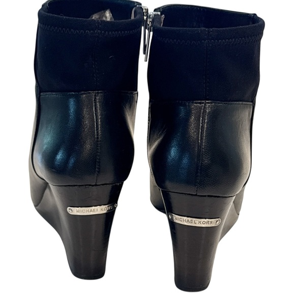 MICHAEL Michael Kors MK Logo Bromley Black Leather Wedge Ankle Bootie Boot Sz 8 - Picture 3 of 9